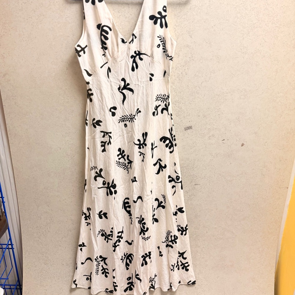 Paper Heart M White Black Floral Strappy Sleeveless Maxi Rayon Linen Sundress - Picture 11 of 11